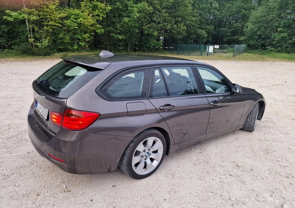 BMW Seria 3 cena 44500 przebieg: 212000, rok produkcji 2013 z Kamieńsk małe 106